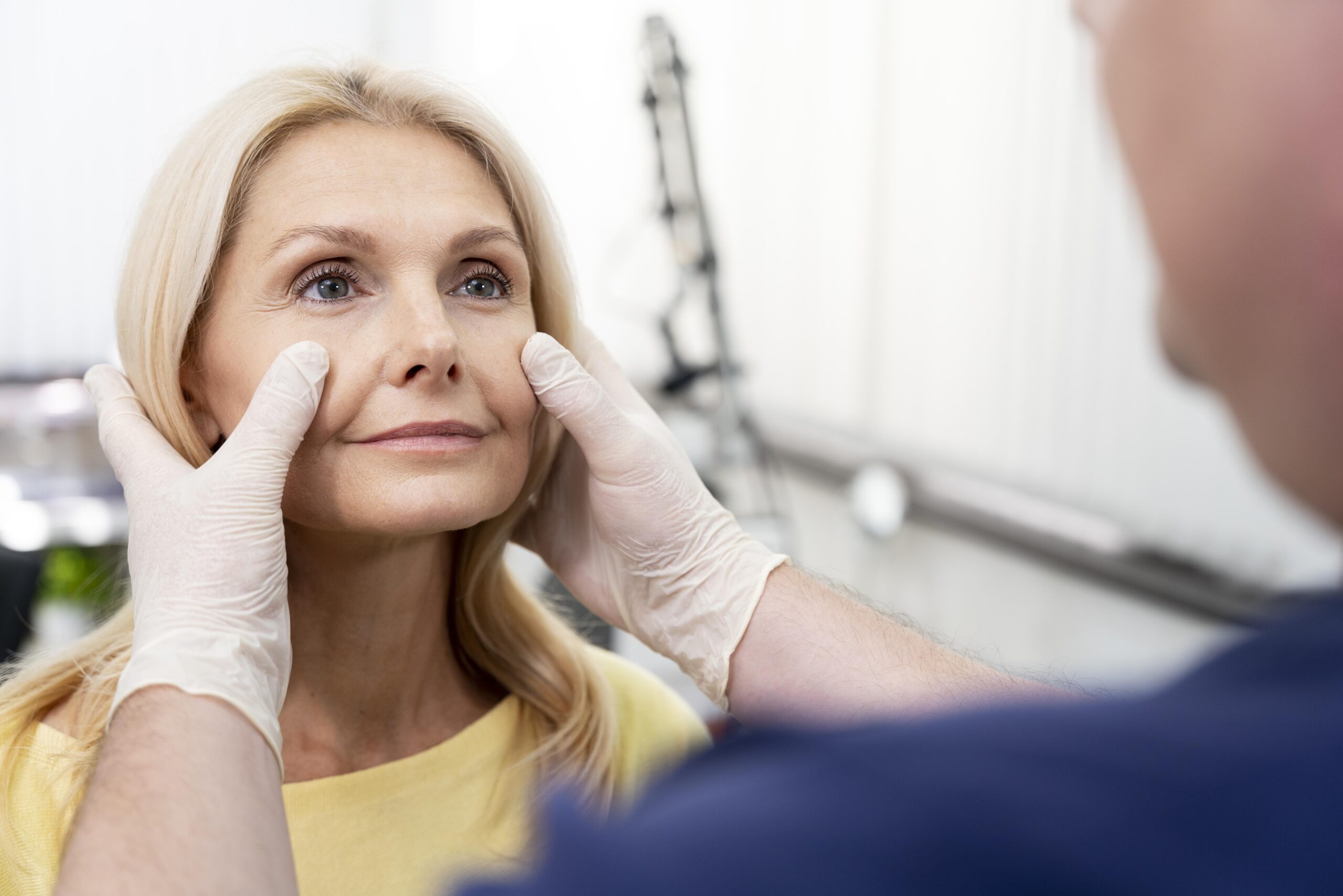 Blepharoplasty vs Thread Lift: Which One is Right for You?